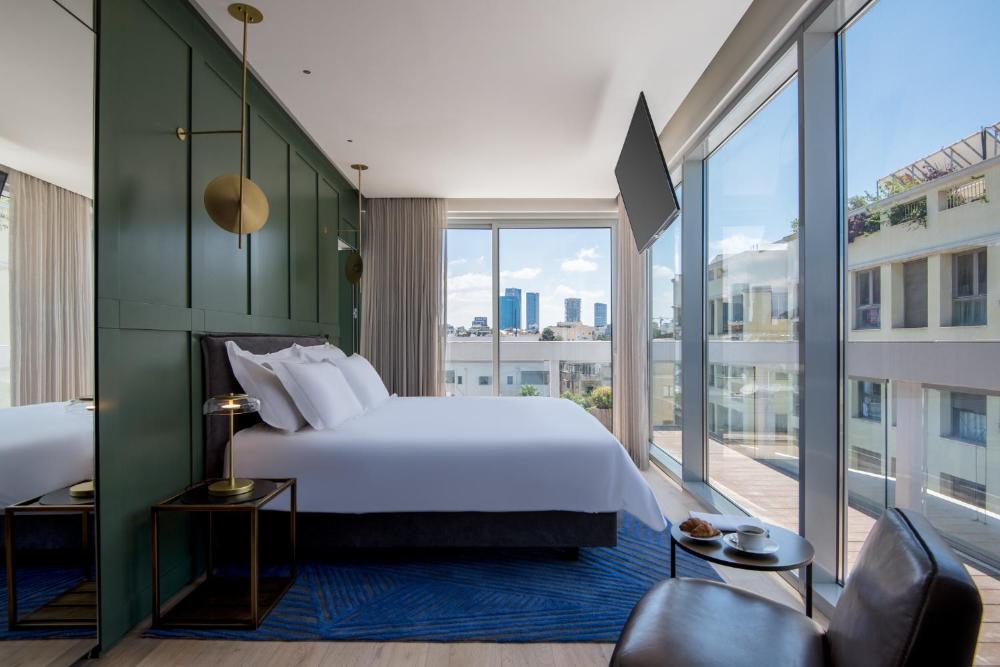 Rooftop Double Suite interior